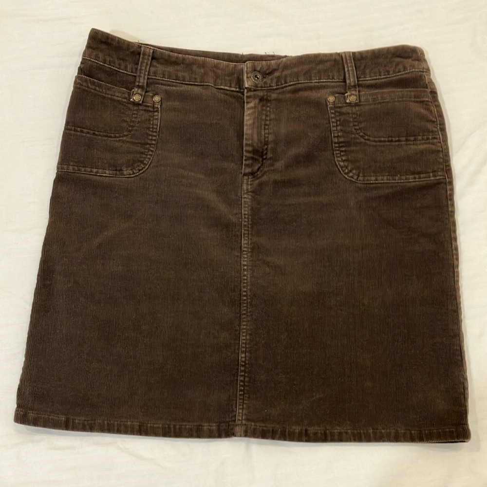 Point zéro women’s size 13 corduroy Classic Brown Skirt